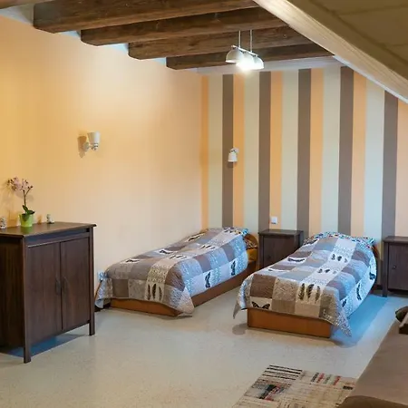 Quarto em Acomodações Particulares Goscinne Nad Wkra *